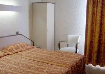 Hotel Terminus Tours Zewnętrze zdjęcie